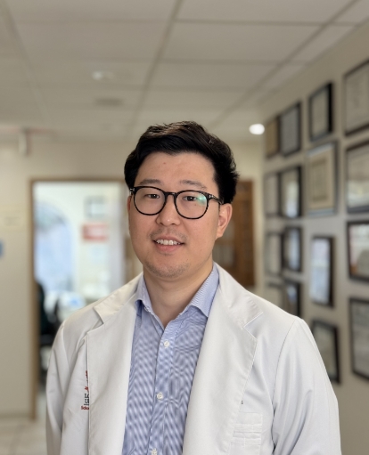 Burbank dentist Doctor Dr. David Lee